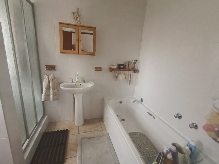 To Let 3 Bedroom Property for Rent in Onverwacht Western Cape